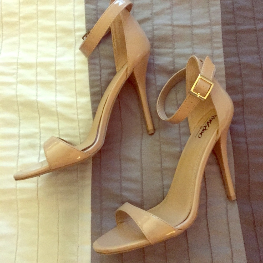 Mossimo Nude Heels